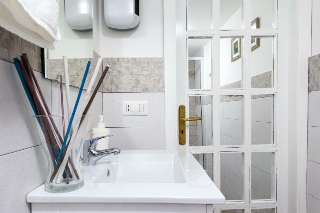 Manuela Apartments Centro Storico Napoli Eksteriør bilde
